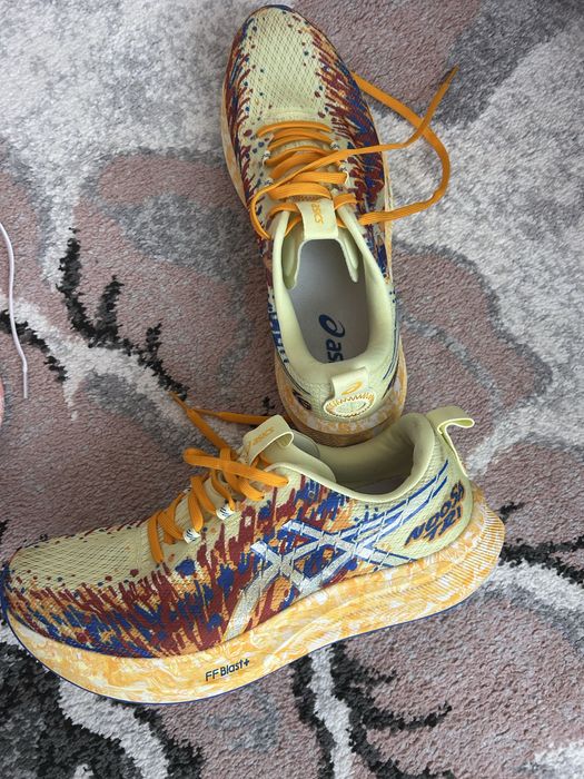 Маратонки Asics Noosa Tri 16