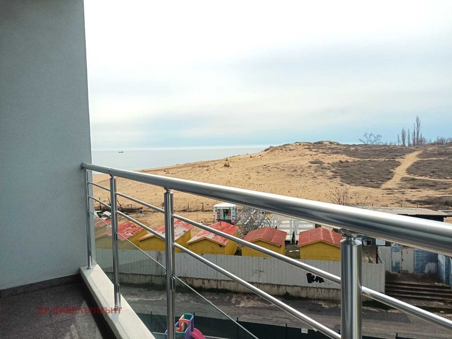 Продава се Тристаен апартамент в Несебър - 101 кв.м за 1604 €/кв.м - Снимка #2