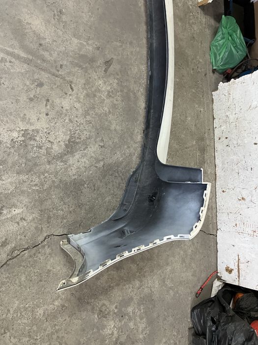 Задна броня за VW Touran Фолксваген Тауран 2010-2015г