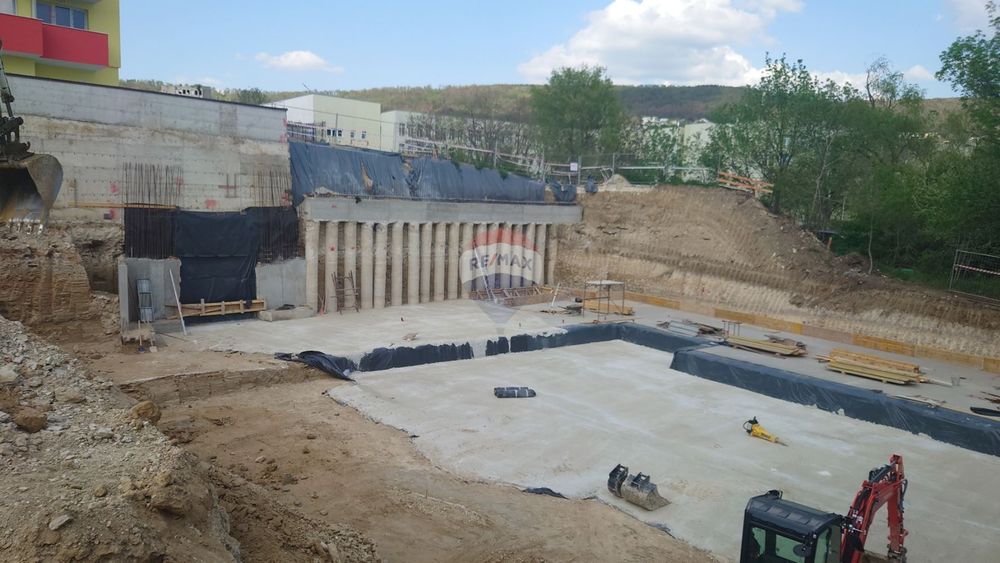 Продава се Двустаен апартамент в Варна, Левски - 59 кв.м за 1375 €/кв.м - Снимка #3