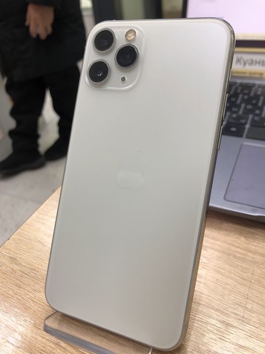 Iphone 11 pro 256gb (p25)