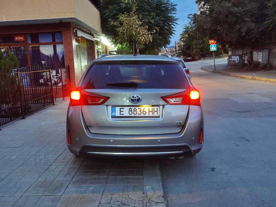 Toyota auris led стопове