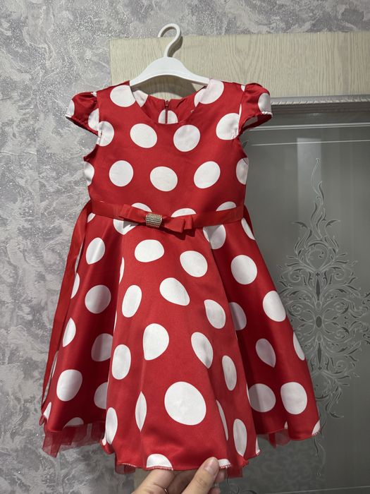 красное горошек платье детская