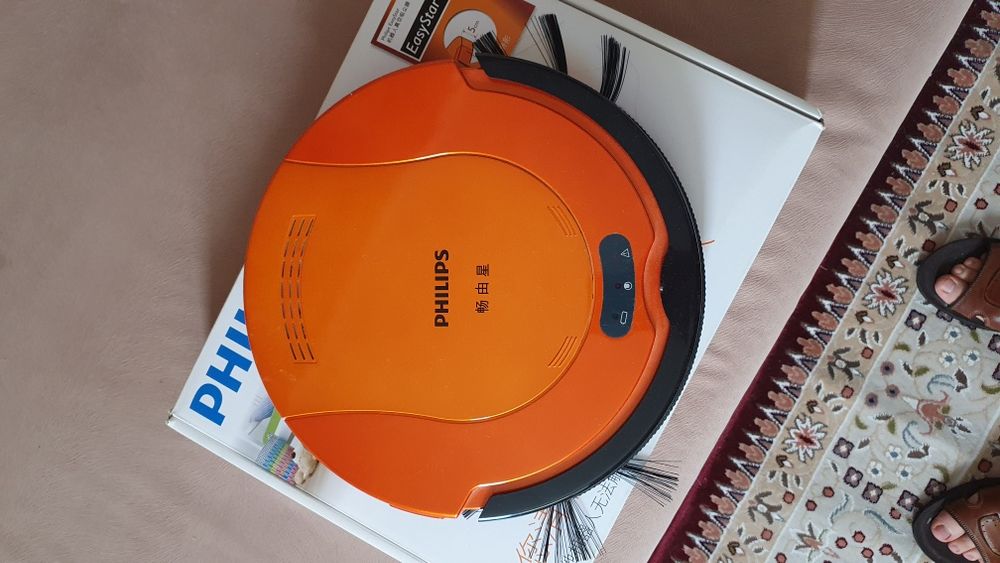 Робот пылесос Phillips