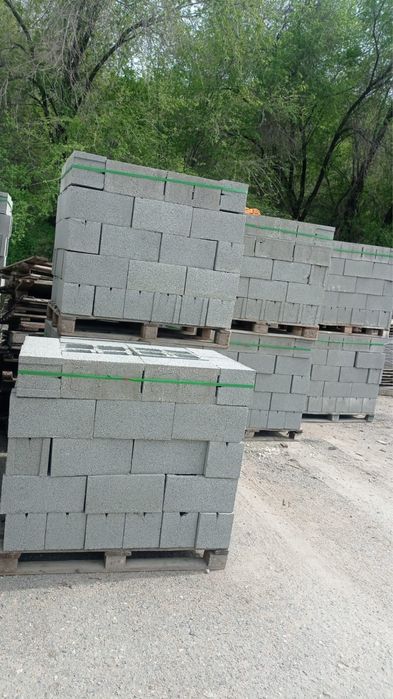 Сплитерный блок ( шлакоблок )