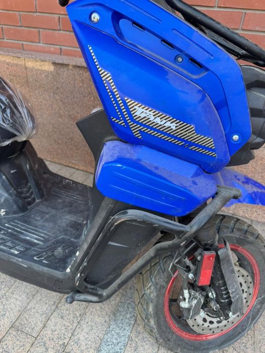 Срочно продам мопед скутер