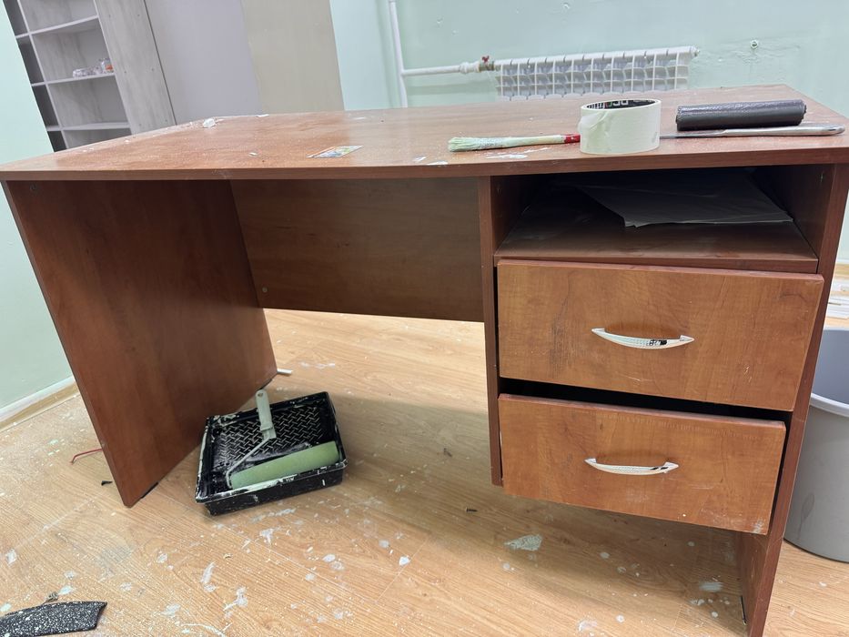 Офисный стол хороший