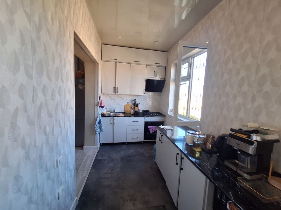 Продоётся 4/9/9 хорошая уютная квартира очень хорошая локация