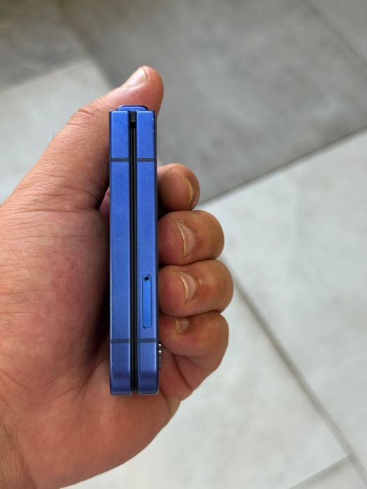 Samsung Z Flip 7 256 гв