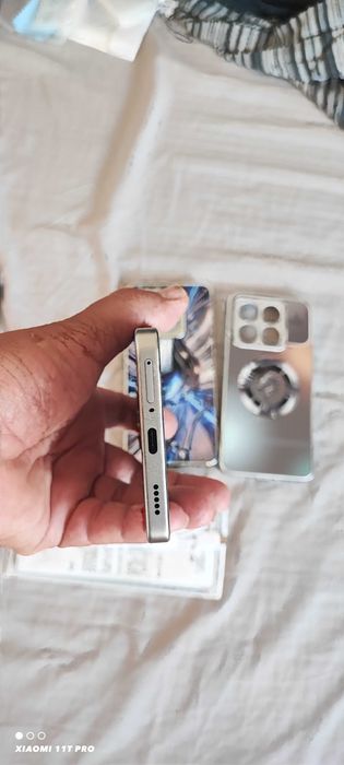 Продавам  нов Xiaomi 14T ,RAM 12+12GB , ROM 256GB