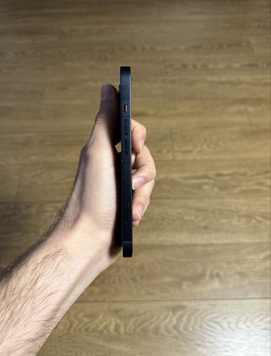 Vând iPhone 13 Midnight 128gb Cu Factura