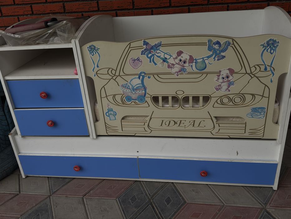 Детский кровать