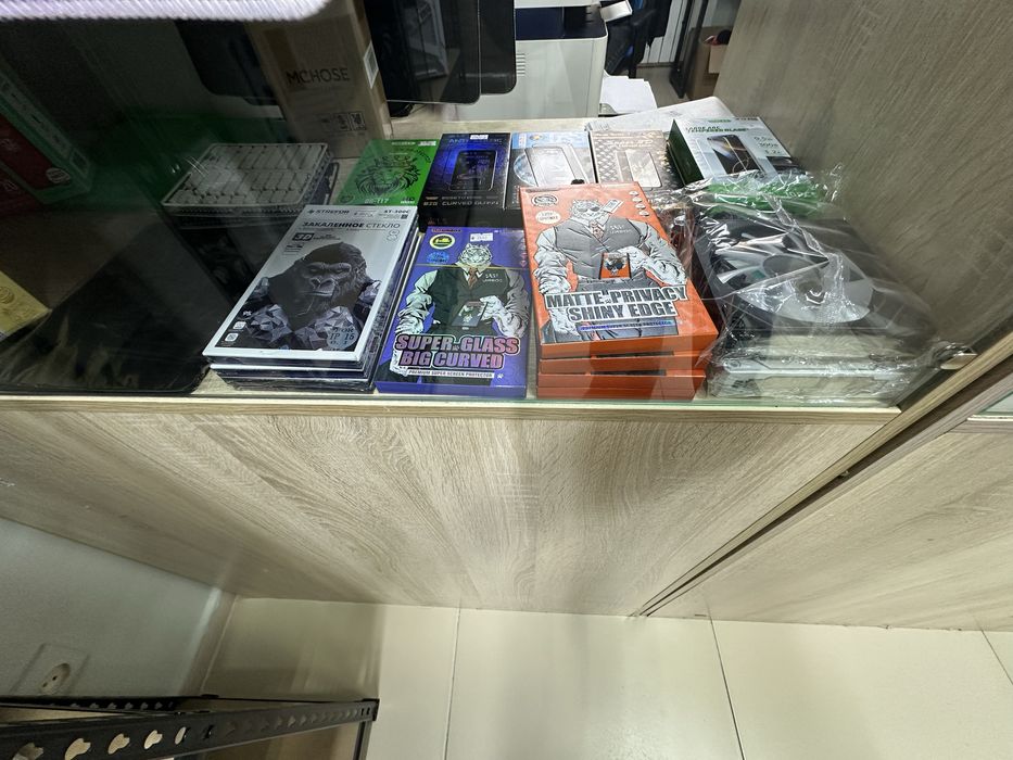 Чехол на телефон