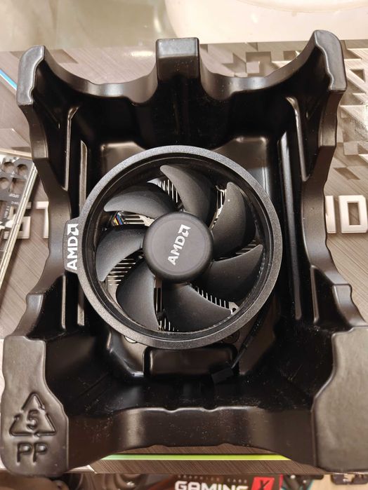 Части за компютър