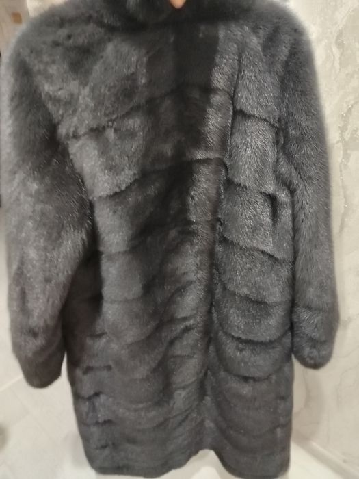 Продам норковую шубу