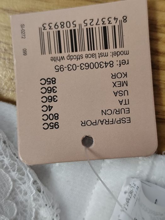 Sutien nou mărimea 80C