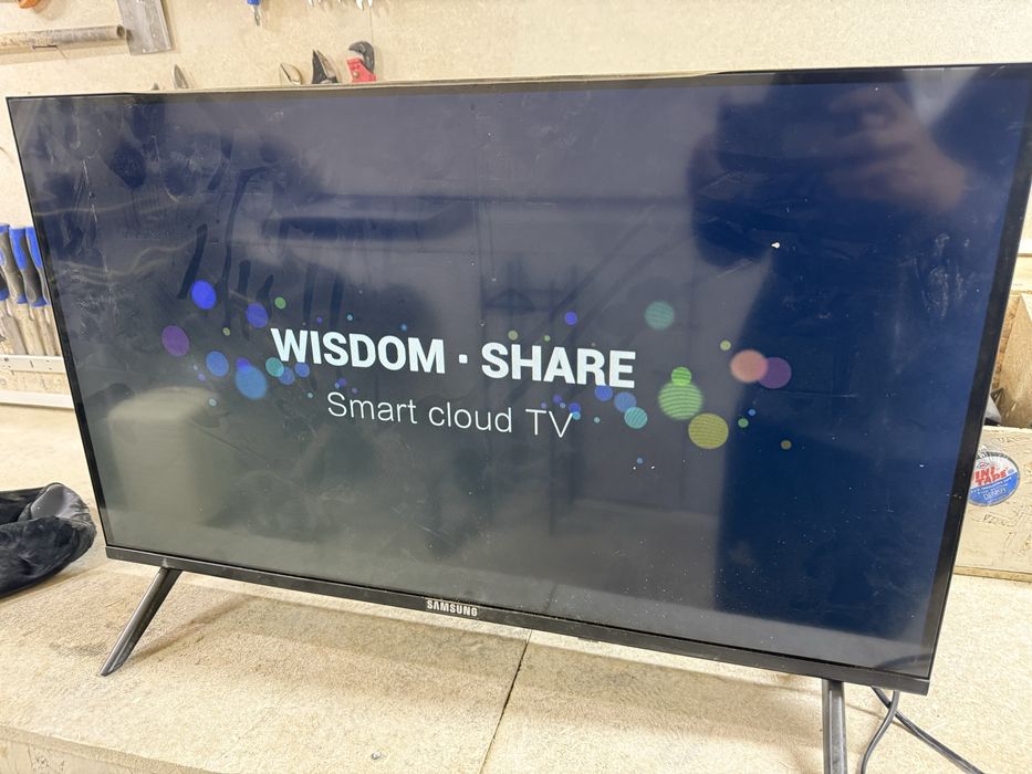 Smart TV новый продам