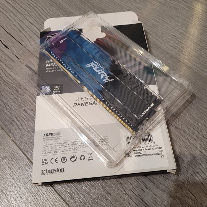 Kingstone 16GB x 2 Renegade