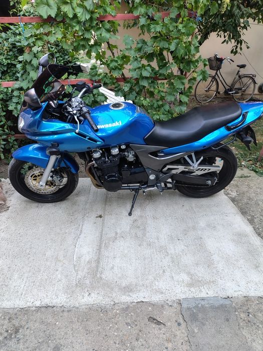 Kawasaki ZR 7S de vânzare