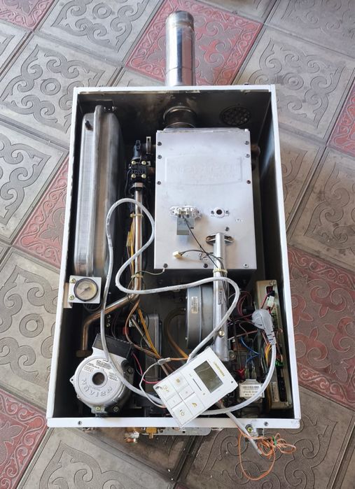 Продам на запчасти Navien Ace 13k