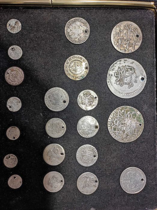 Сребърни монети 24. броя