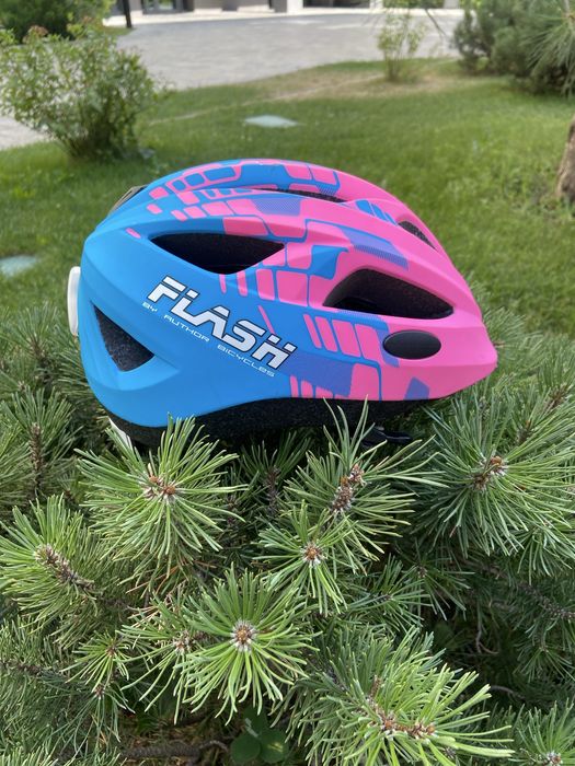 Защитная каска детская для велика