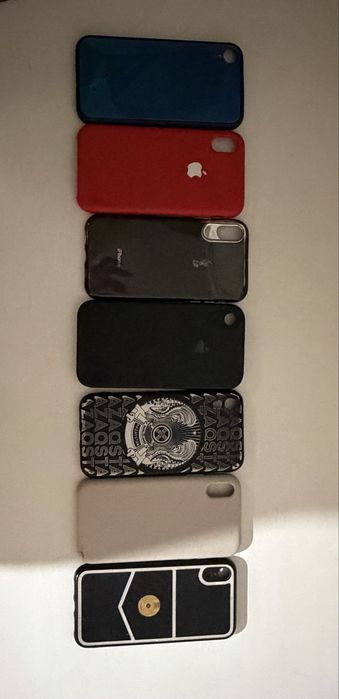 Продается Iphone XR. Все в родном запчасте..