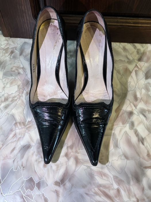 Туфли с острым мысом