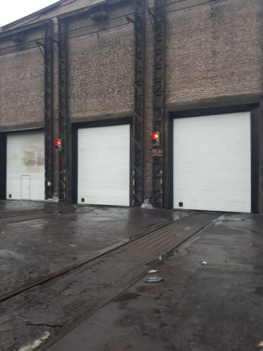 Ворота секционные(промышленные)