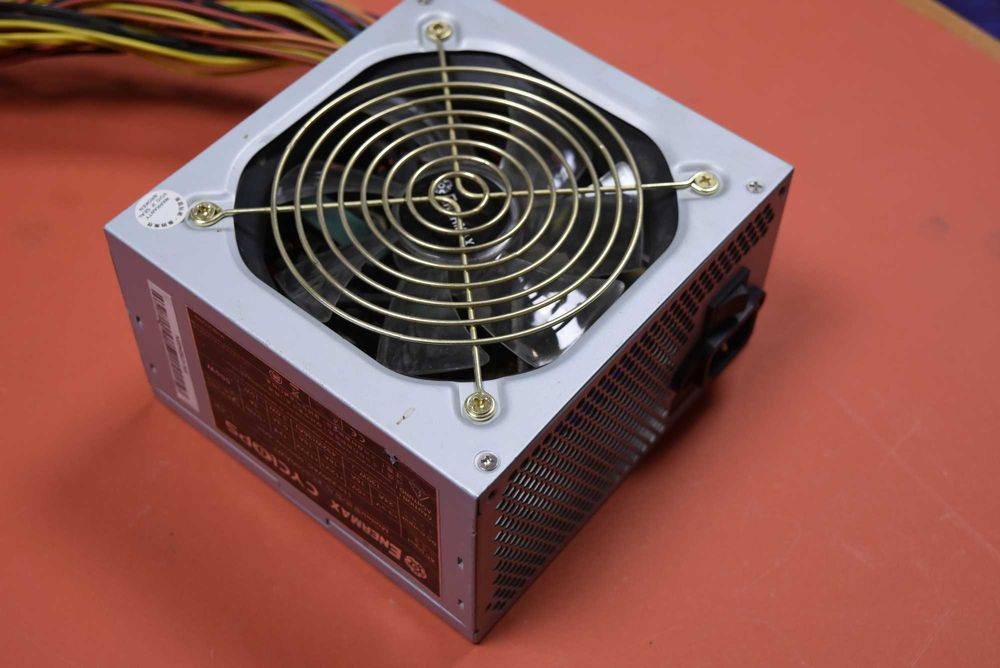 500 вата захранване Enermax Cyclops 500 watt