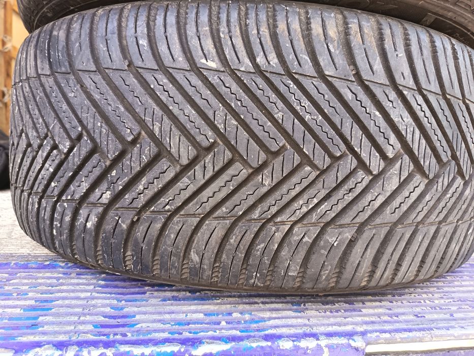 Anvelope 4sezoane MS 235 45 18 hankook 6.8mm 2024