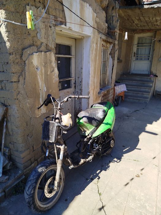 2 скутера единия за части другия може да се направи