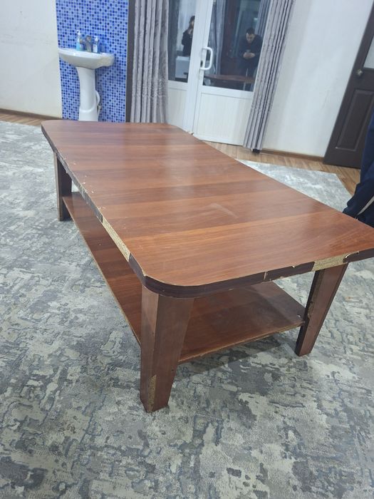 Shay ishiwge stol satiladi.