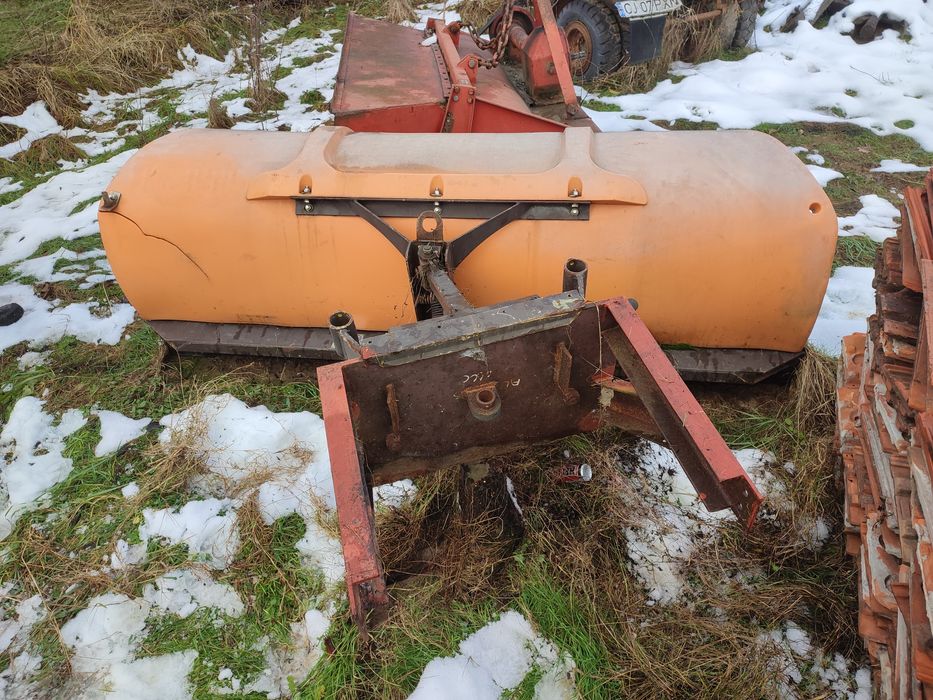 Lamă deszăpezire pentru tractor