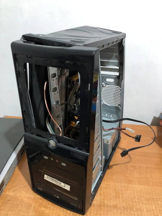 Продам 3 старых системных блока + монитор (комплектом или по отдельнос