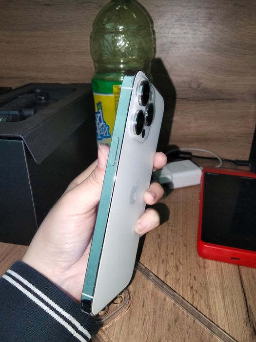 Продам айфон 14 про макс 256 гб