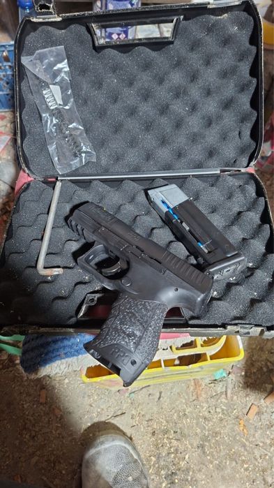 Pistol aer comprimat