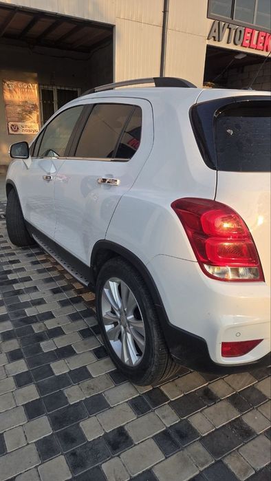 TRACKER 1 premier