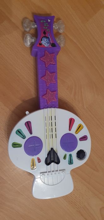 Chitară muzicală.