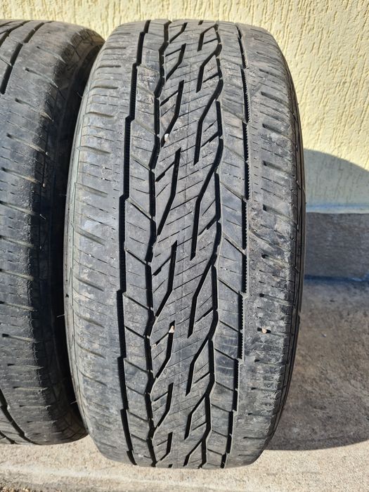4 бр. всесезонни гуми 225/55/18 Continental 2x5,5 mm 2x4,5 mm DOT 1017