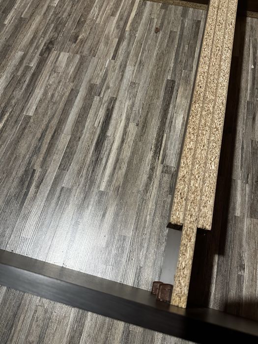 Спалня(без дървената скара)