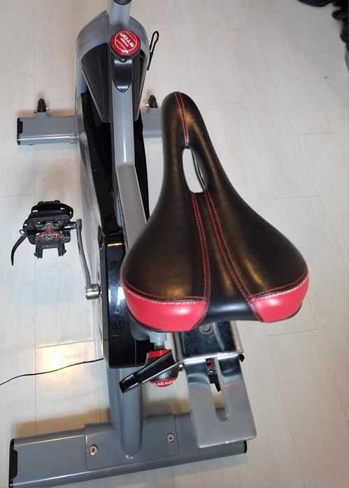 Bicicleta Spinning Flow Fitness Racer DSB600i