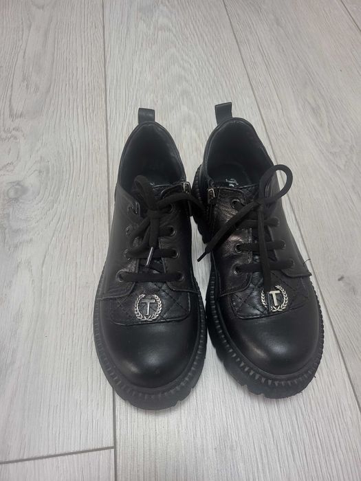 Ботинки для девочки, кожаные