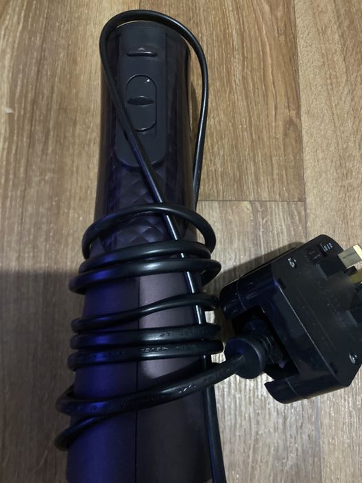 Фен-щётка Philips