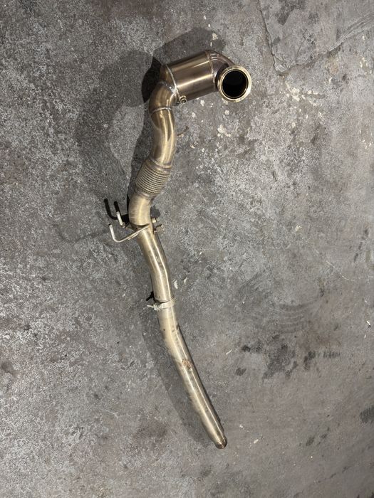Downpipe 200 cel Highflow