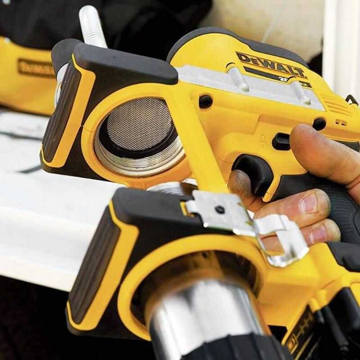 Акумулаторен такаламит DEWALT DCGG571NK, 18V