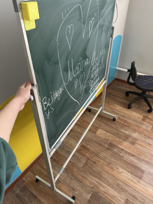 Продаю доску почти новые срочно