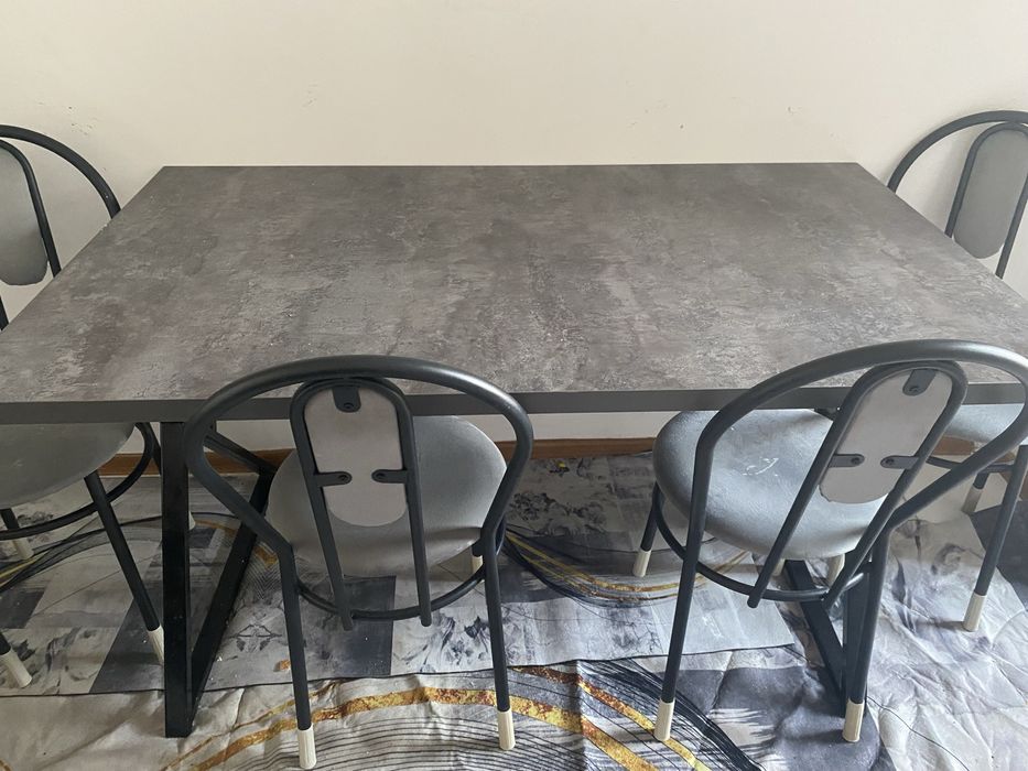 Кухонный стол стулья