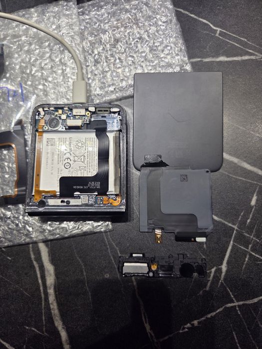 Display samsung Z Flip 4 , Pleca de baza , baterie , camera