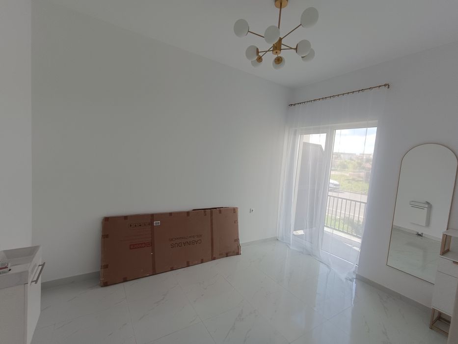Vand apartament  cu 2 camere la parter